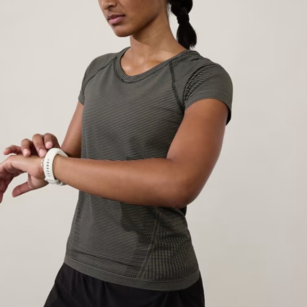 Athleta Momentum Seamless Tee